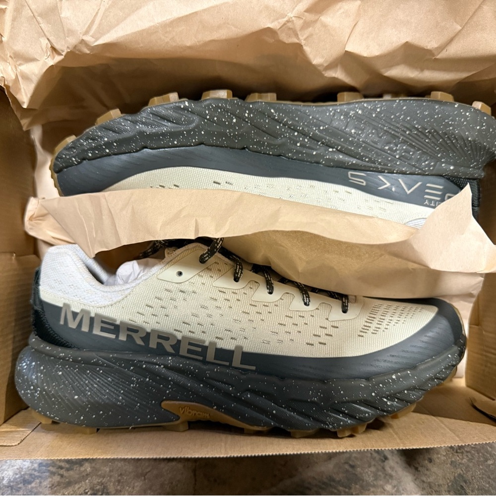 Merrell Men's Athletic Shoes - Cream and Black - Picture 5 of 5